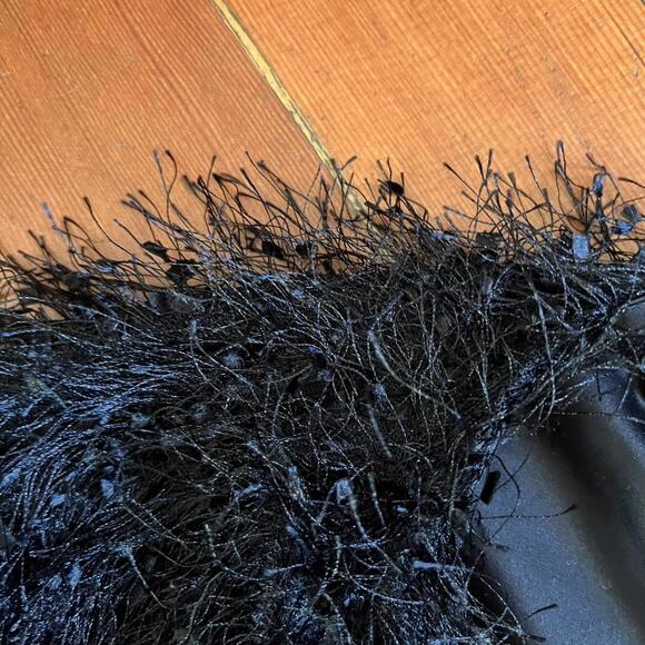 Forever 21 Women's Black Shag Festive Jacket, Size Medium - Picture 6 of 8